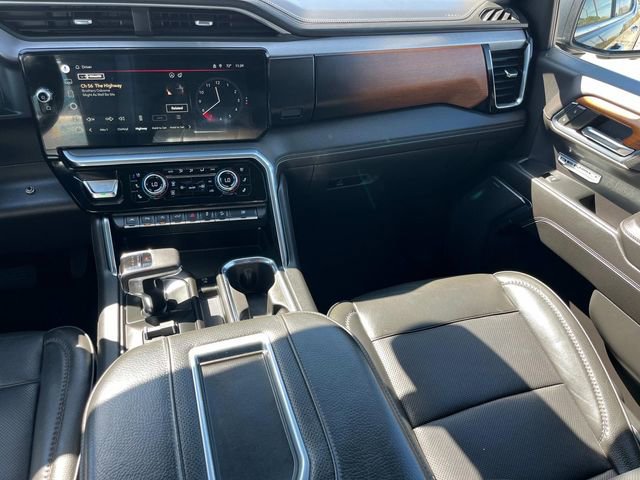 Used 2022 GMC Sierra 1500 Denali w/ Denali Reserve Package image 4