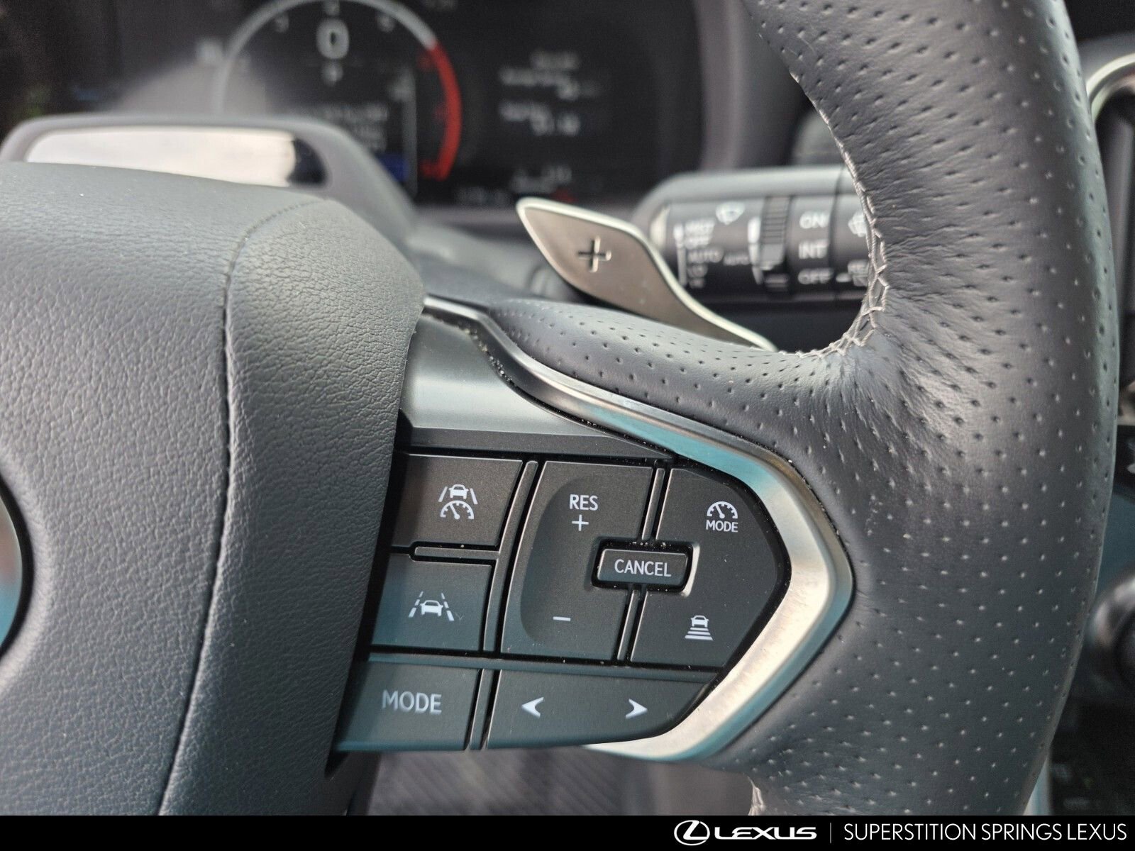 Certified 2025 Lexus LX 700h F Sport w/ Accessory Package (Z1) image 25