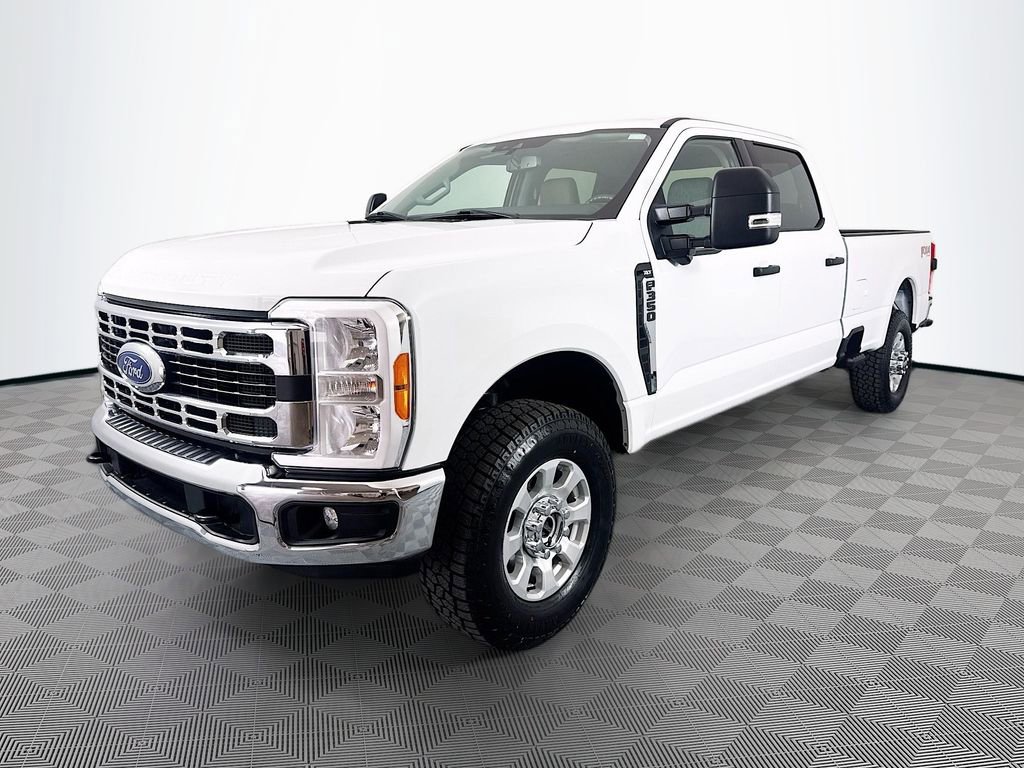 Used 2023 Ford F350 XLT w/ 360-Degree Camera Package image 3