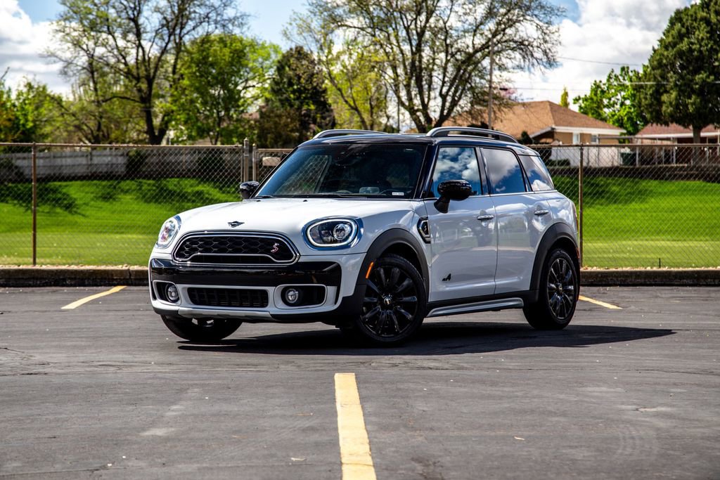 Used 2020 MINI Cooper Countryman S image 1