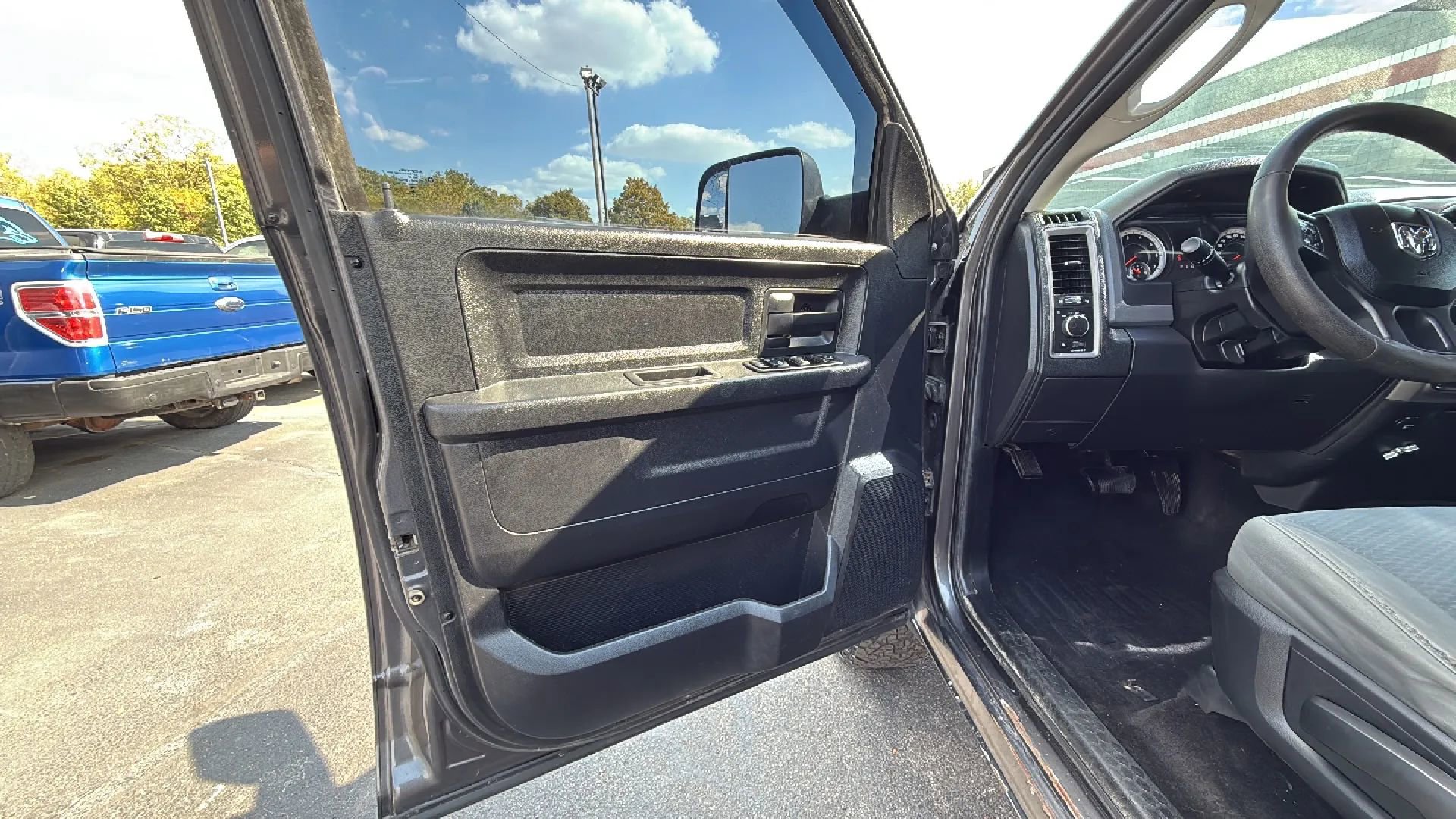Used 2014 RAM 2500 Tradesman w/ Popular Equipment Group image 10