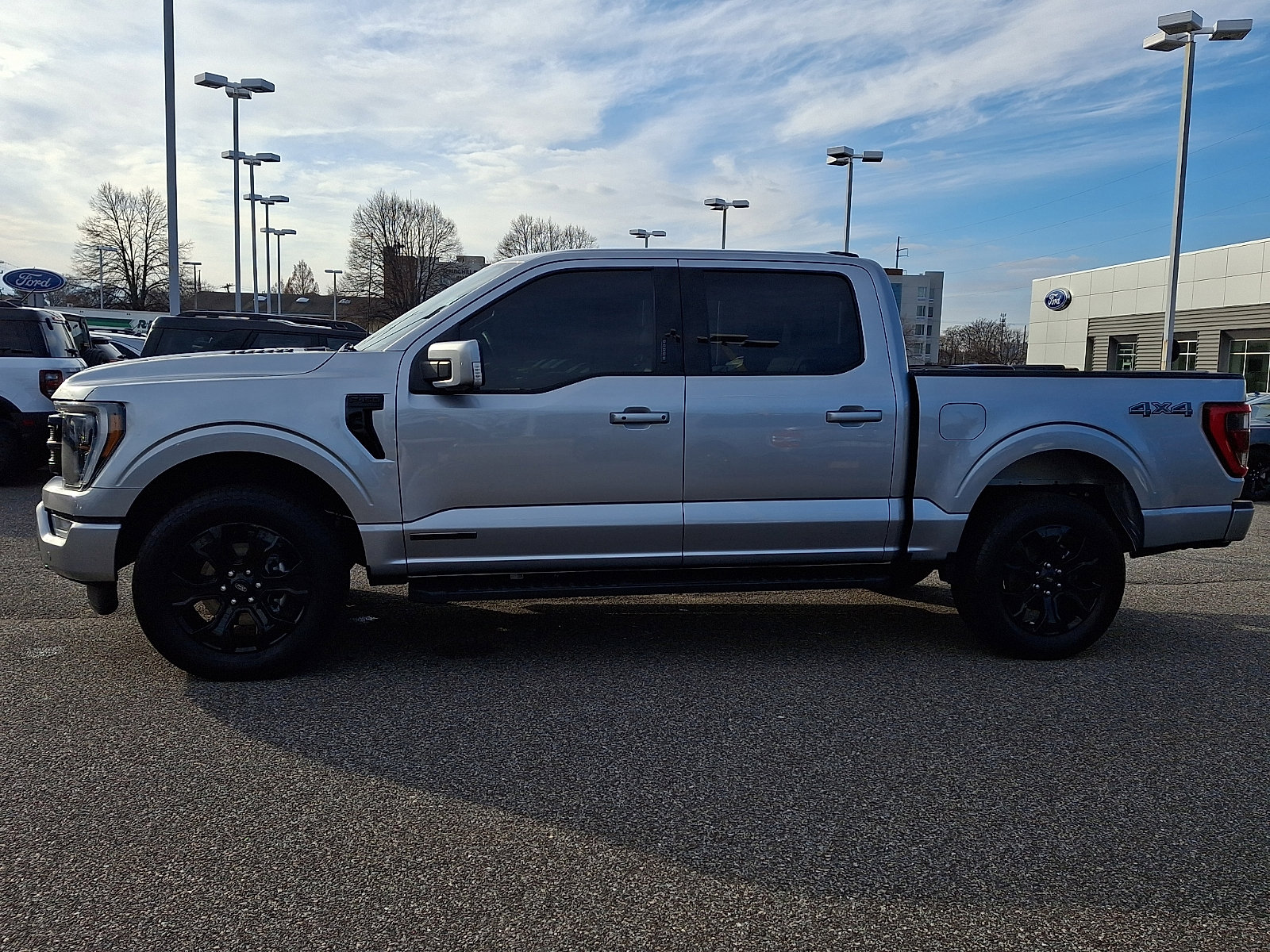 Used 2023 Ford F150 Lariat w/ Equipment Group 502A High image 6