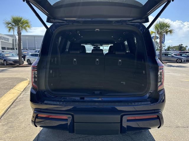 New 2026 Nissan Armada SL w/ Captain's Chari Seat Package image 6