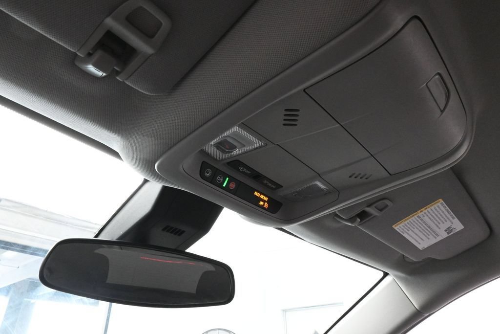Used 2024 Chevrolet Equinox LT FWD image 24