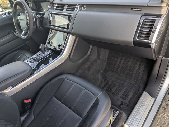 Used 2021 Land Rover Range Rover Sport HST image 19