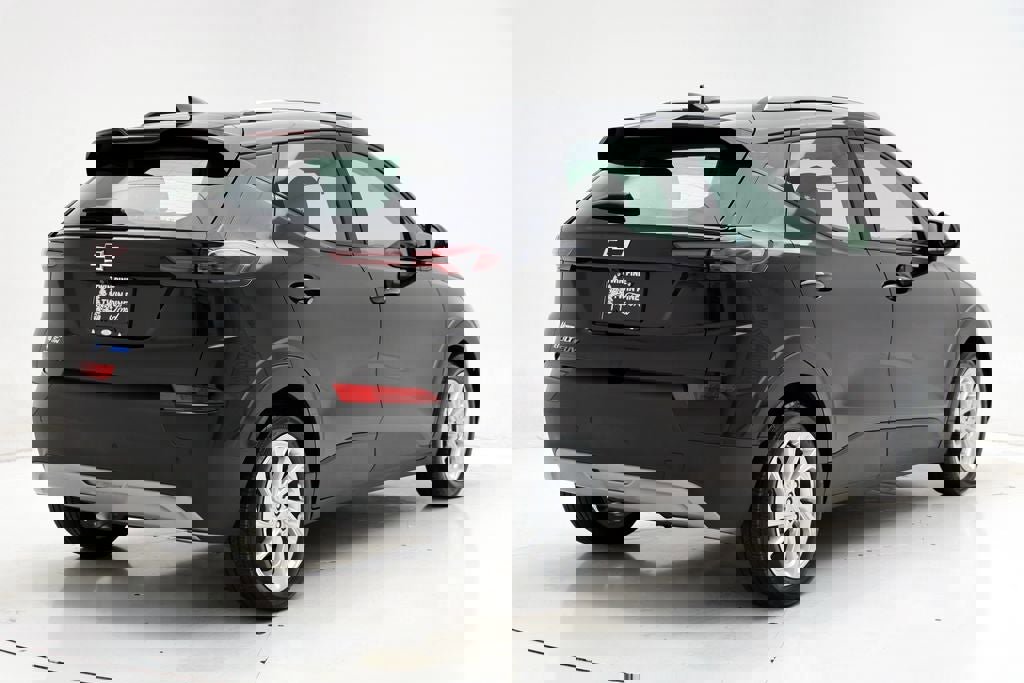 Used 2023 Chevrolet Bolt EUV LT w/ Comfort Package image 8