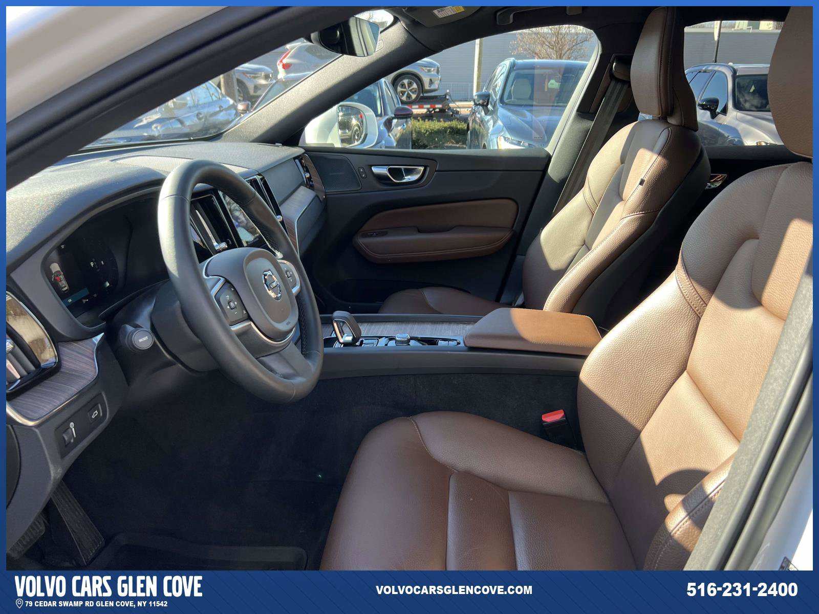 Used 2022 Volvo XC60 B5 Momentum w/ Climate Package image 14