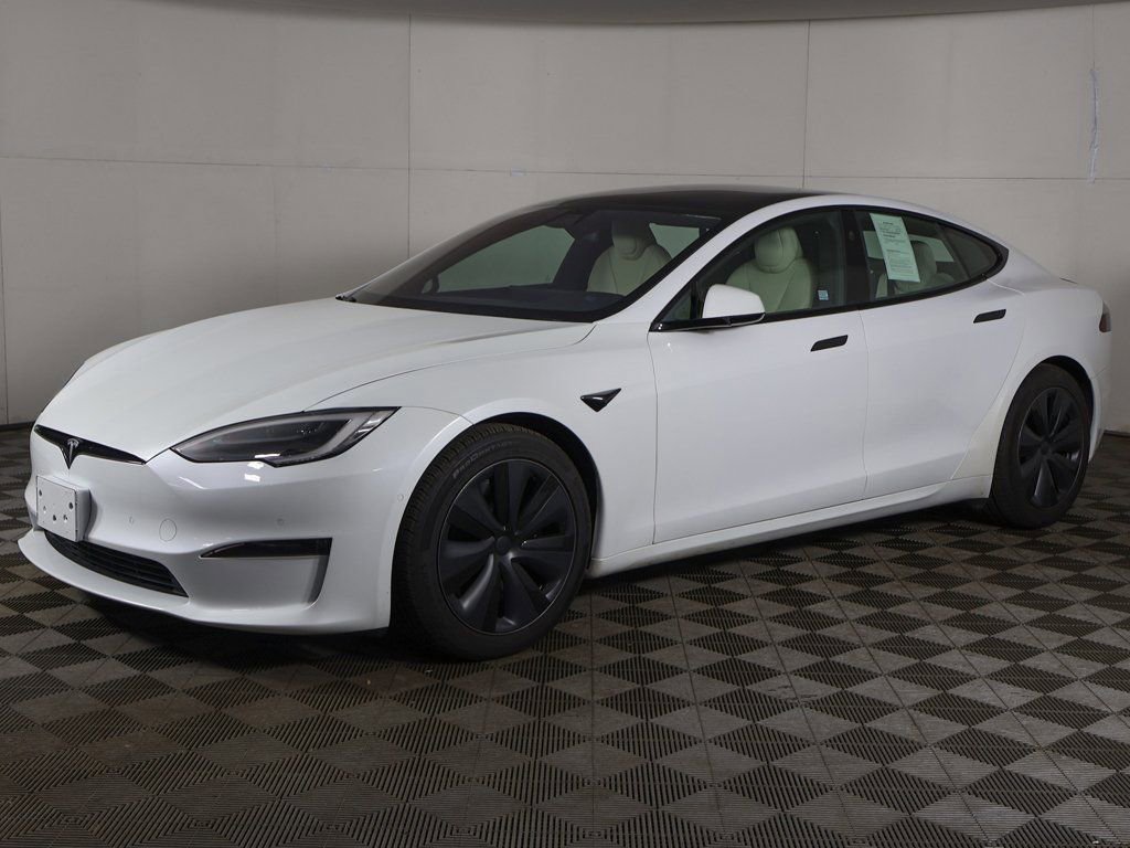Used 2021 Tesla Model S Plaid image 10