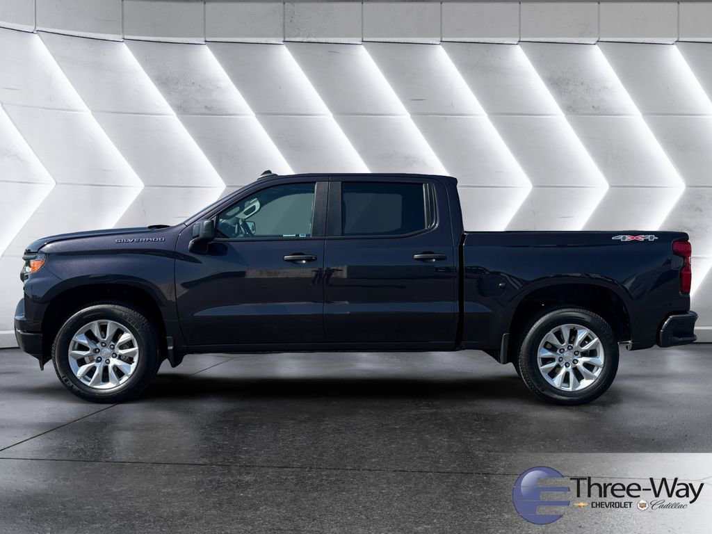 Certified 2022 Chevrolet Silverado 1500 Custom image 2