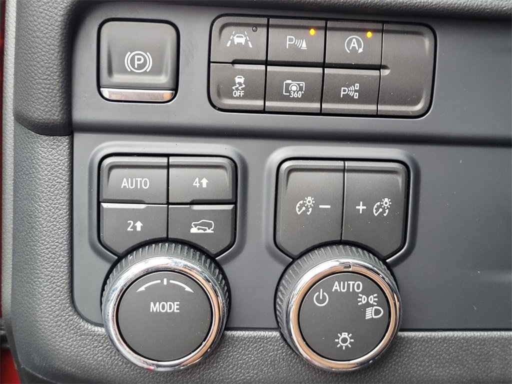 New 2025 Chevrolet Tahoe LS image 25