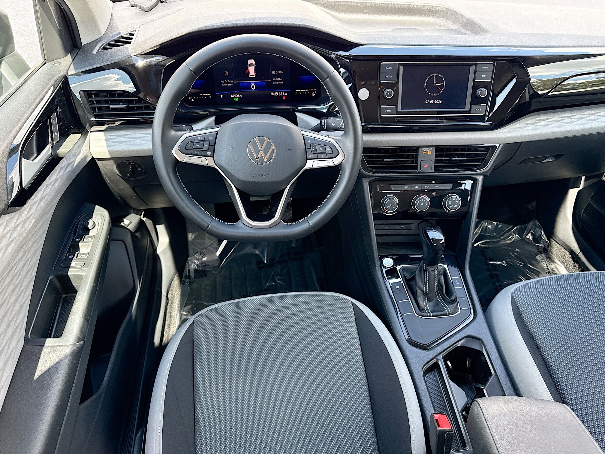 Used 2023 Volkswagen Taos S FWD image 16