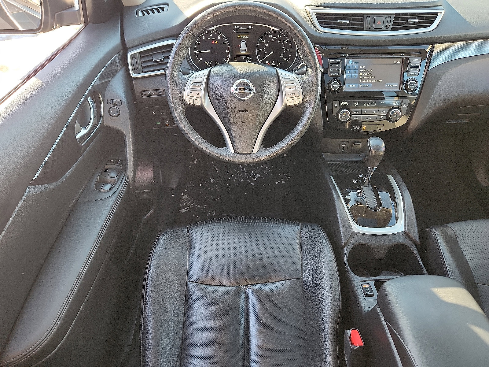 Used 2016 Nissan Rogue SL w/ SL Premium Package image 11