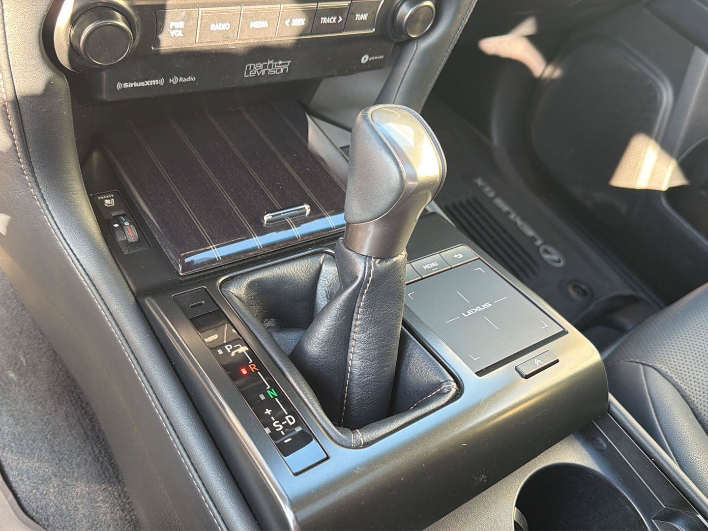 Certified 2023 Lexus GX 460 Premium AWD/4WD image 28