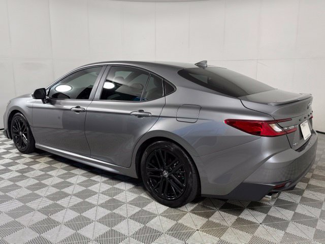 Used 2026 Toyota Camry SE w/ Multimedia Upgrade Package FWD image 4