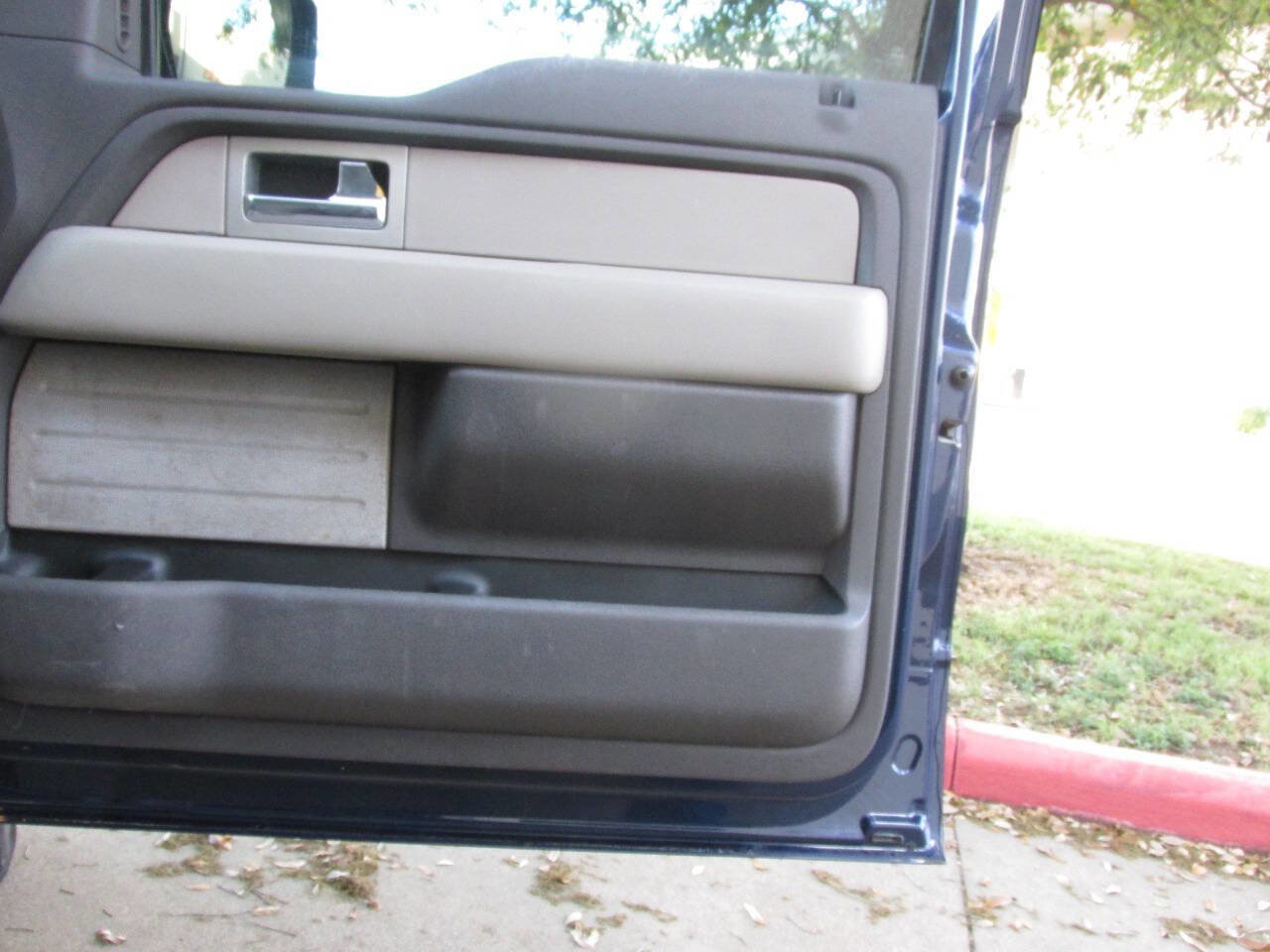 Used 2010 Ford F150 Lariat image 20