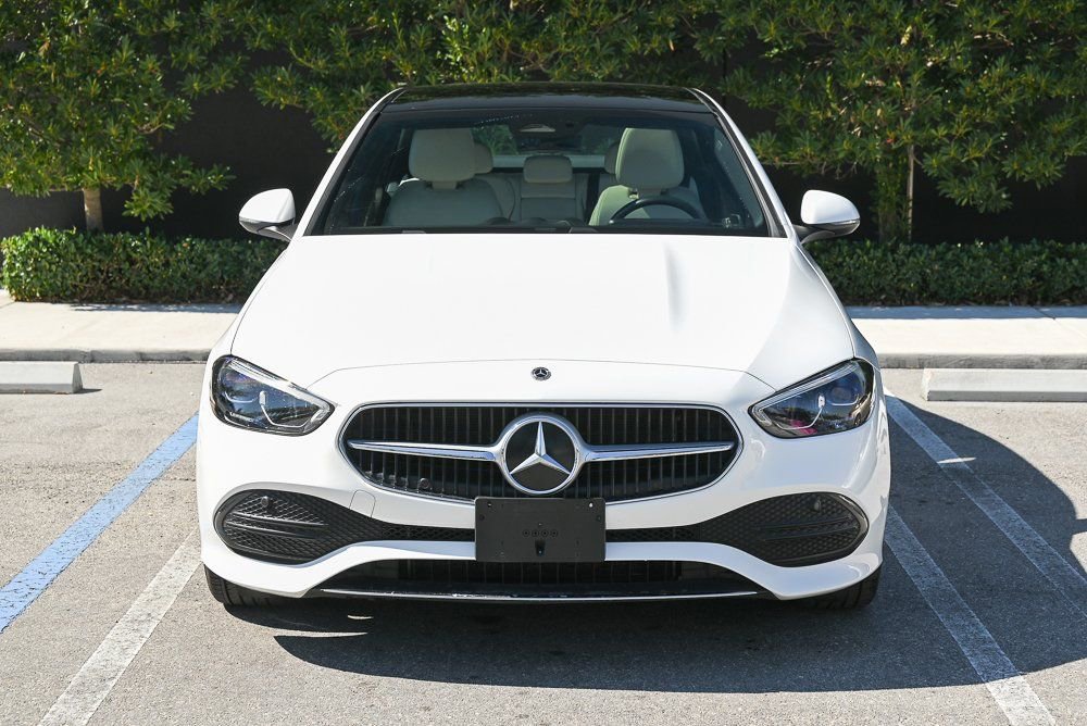 Used 2025 Mercedes-Benz C 300 Sedan image 2