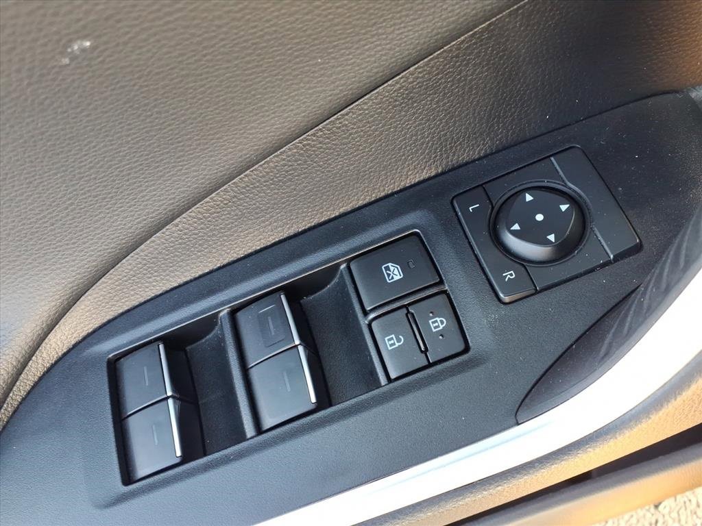 Used 2024 Toyota RAV4 Adventure image 17
