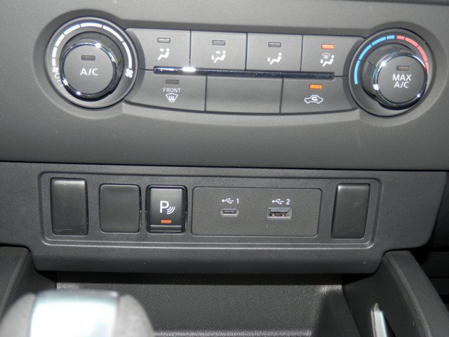 Used 2025 Nissan Frontier SV AWD/4WD image 30
