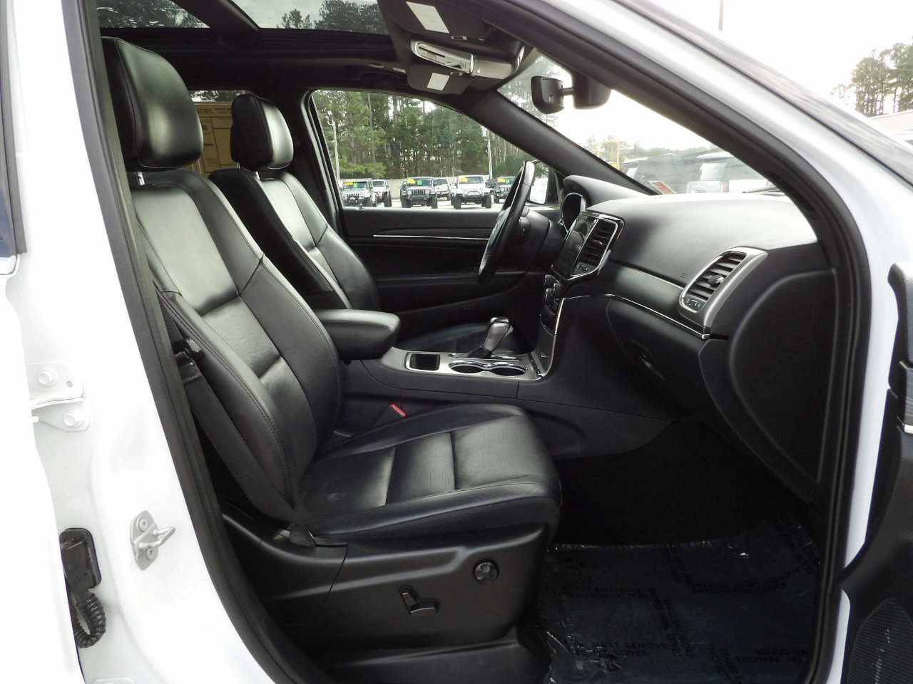 Used 2021 Jeep Grand Cherokee Limited image 50