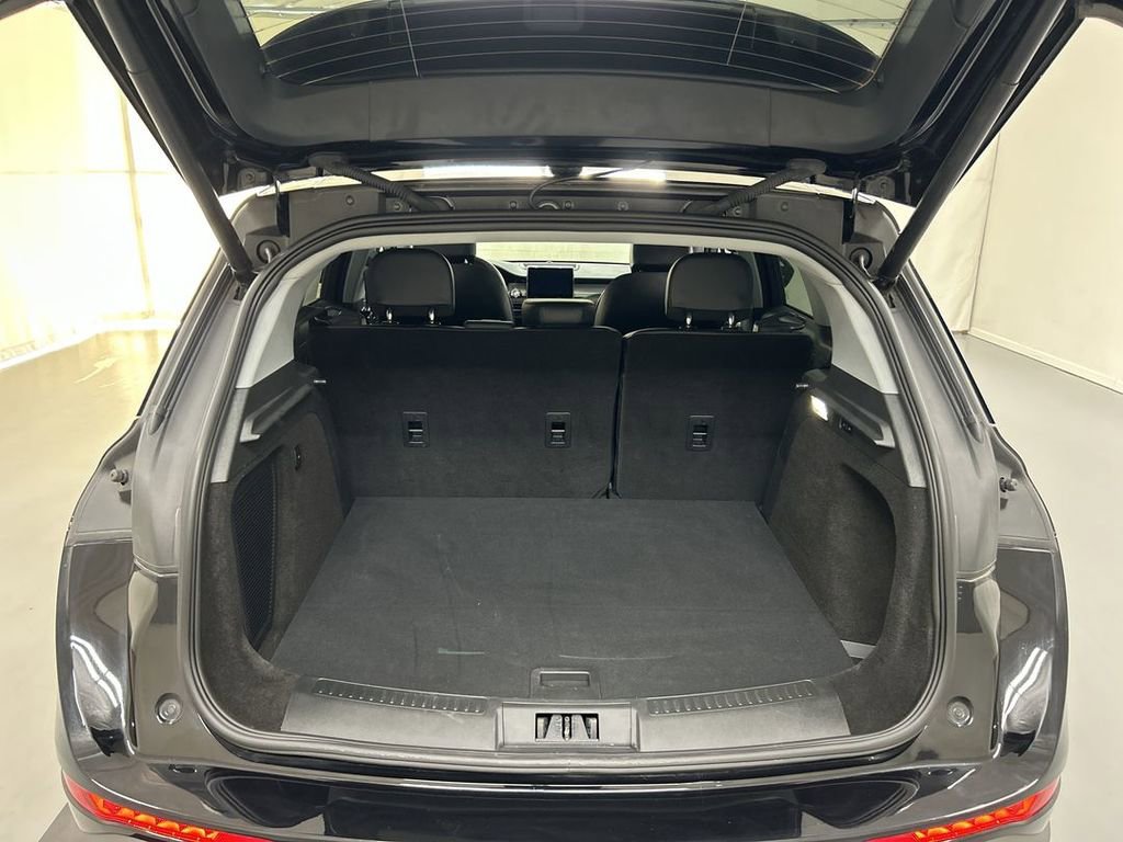 Used 2022 Lincoln Corsair Standard w/ Premium Package image 26