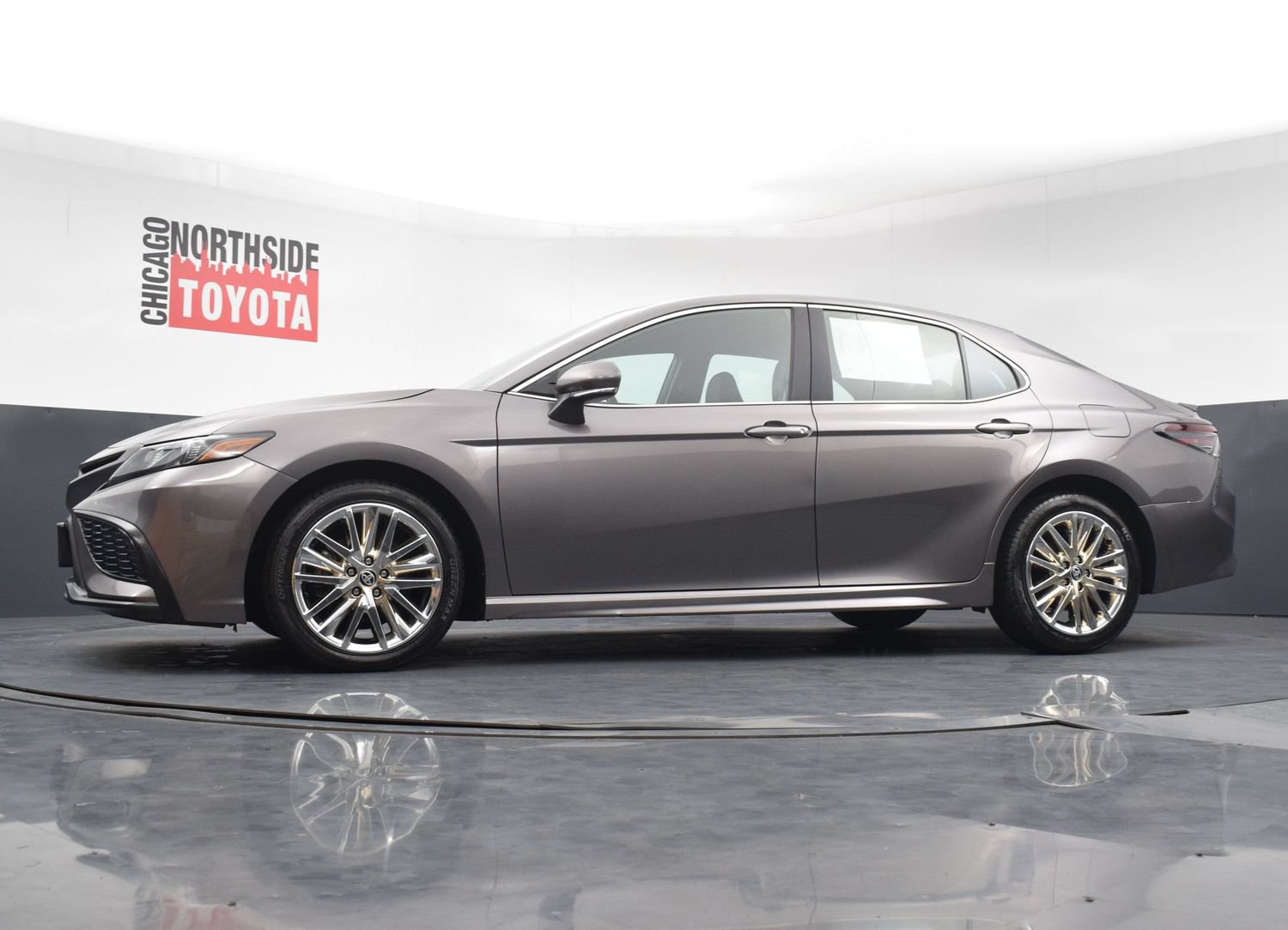 Used 2024 Toyota Camry SE FWD image 24
