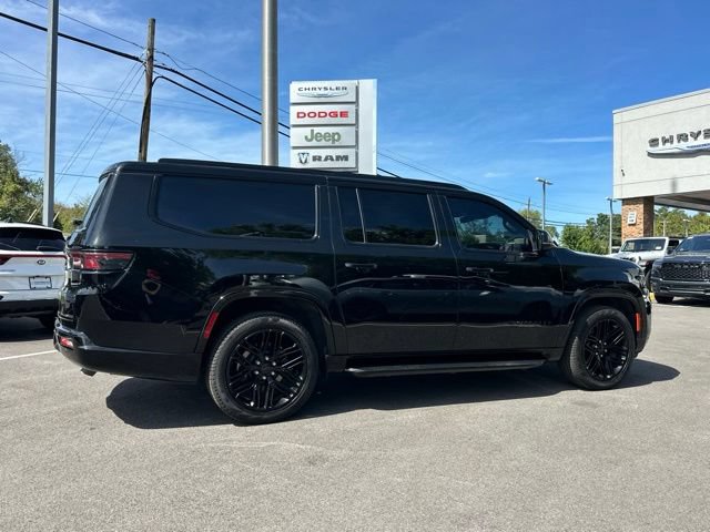 Used 2025 Jeep Wagoneer L Series II w/ Premium Group I AWD/4WD image 20