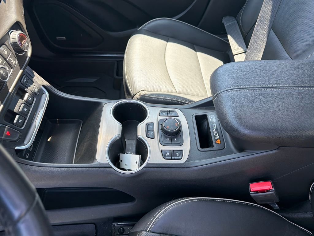 Used 2020 GMC Terrain Denali w/ Denali Premium Package image 29