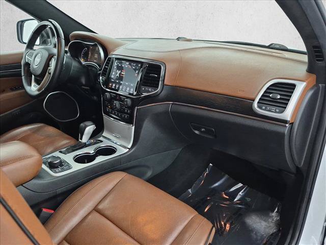 Used 2019 Jeep Grand Cherokee Summit AWD/4WD image 26