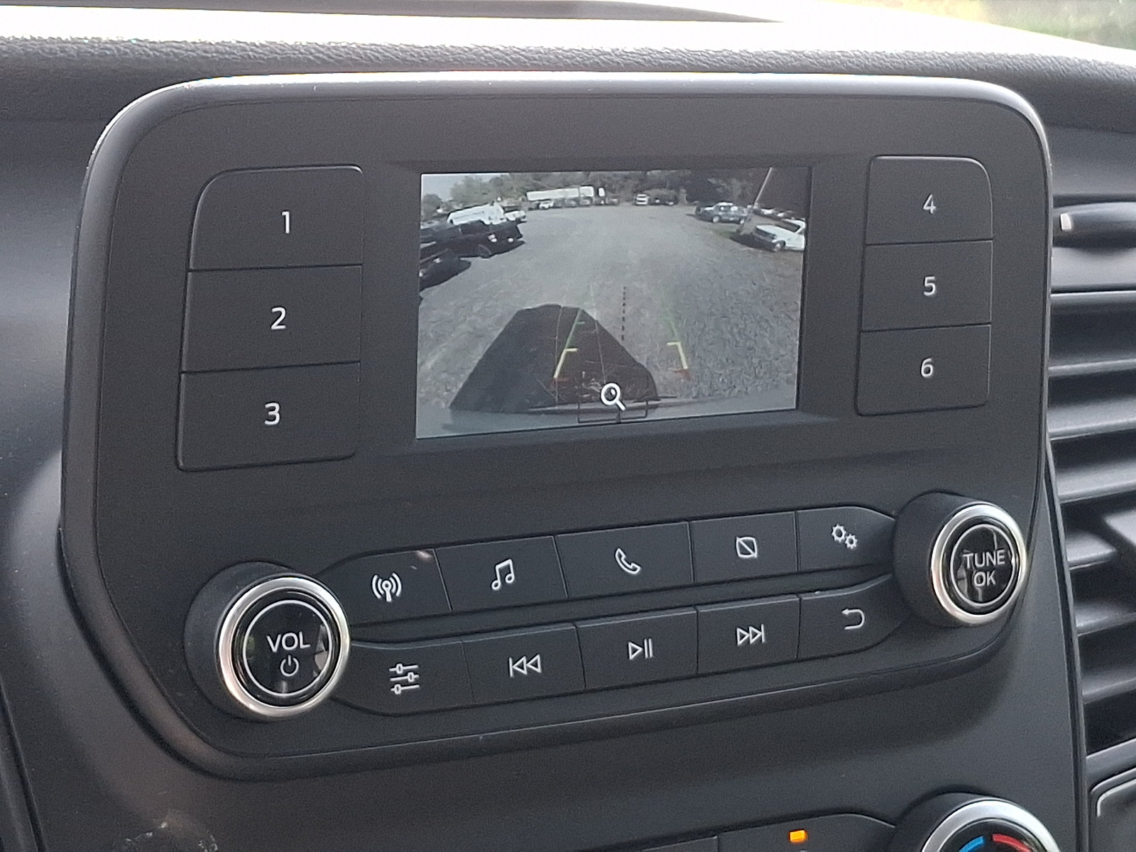 Used 2021 Ford Transit 250 148 High Roof RWD image 18