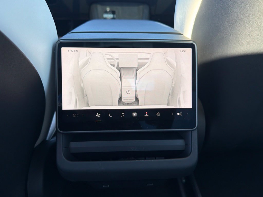 Used 2024 Tesla Model 3 Performance AWD/4WD image 32