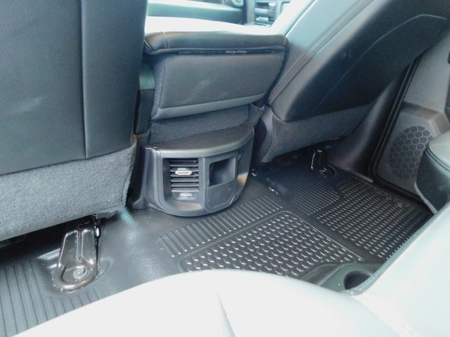 Used 2024 RAM 2500 Tradesman w/ Chrome Appearance Group image 20