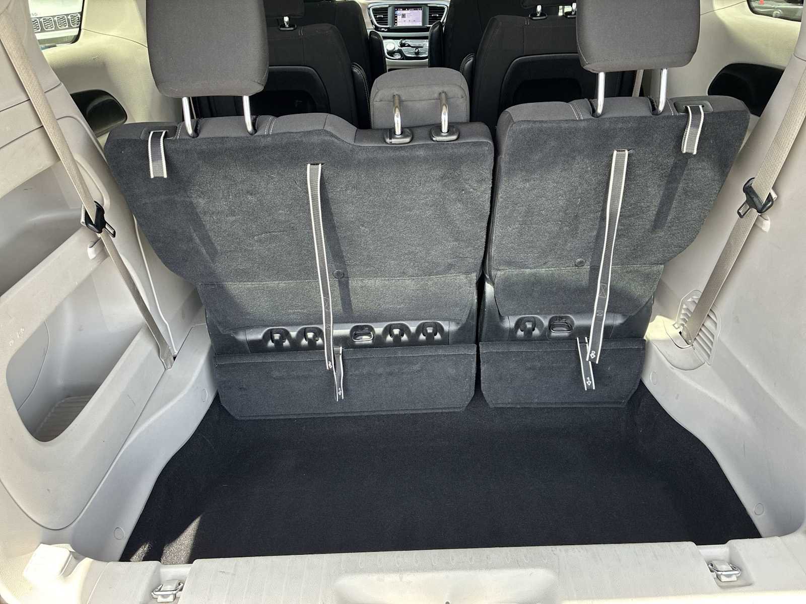 Certified 2023 Chrysler Voyager LX FWD image 19