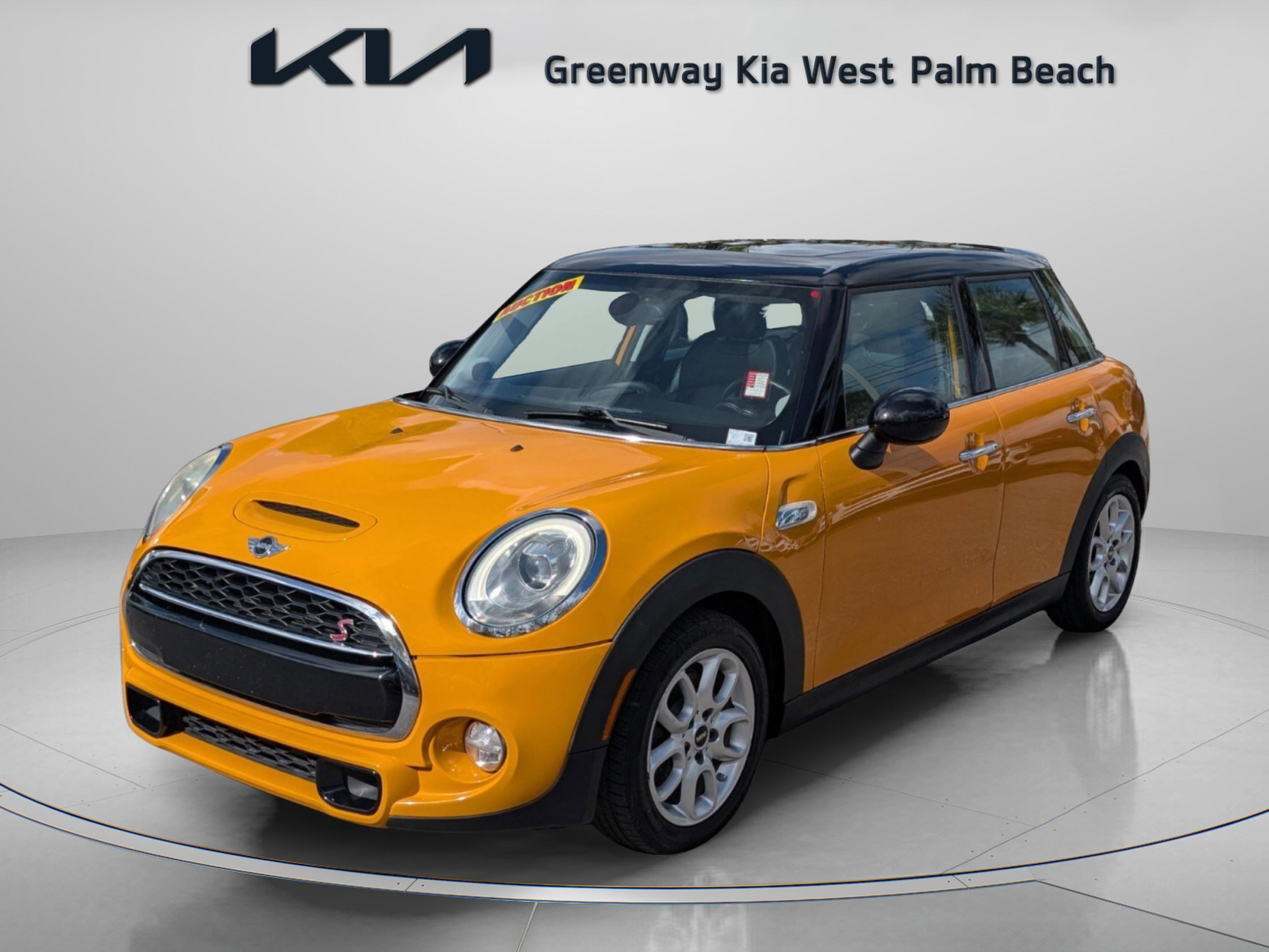 Used 2015 MINI Cooper S image 3