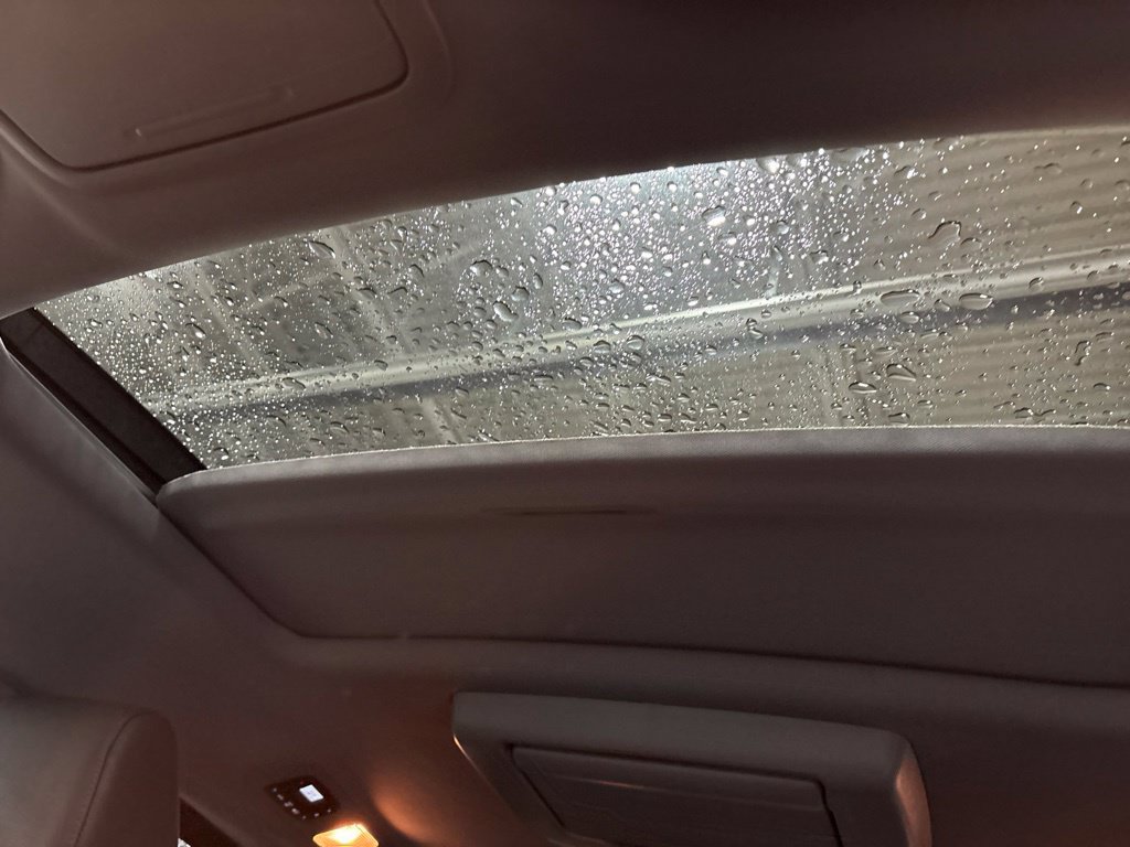 Used 2018 Honda Odyssey Elite image 18