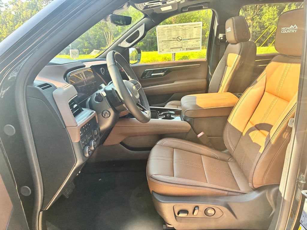 New 2026 Chevrolet Suburban High Country AWD/4WD image 19