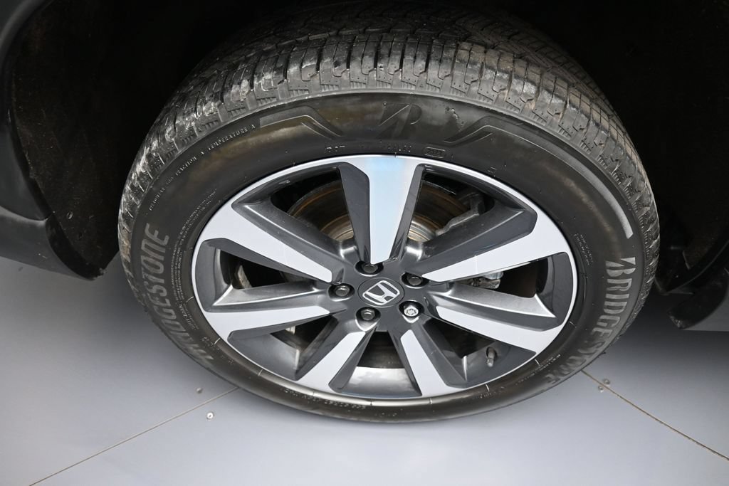 Certified 2023 Honda Pilot Touring image 12