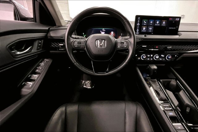Used 2025 Honda Accord EX-L image 6