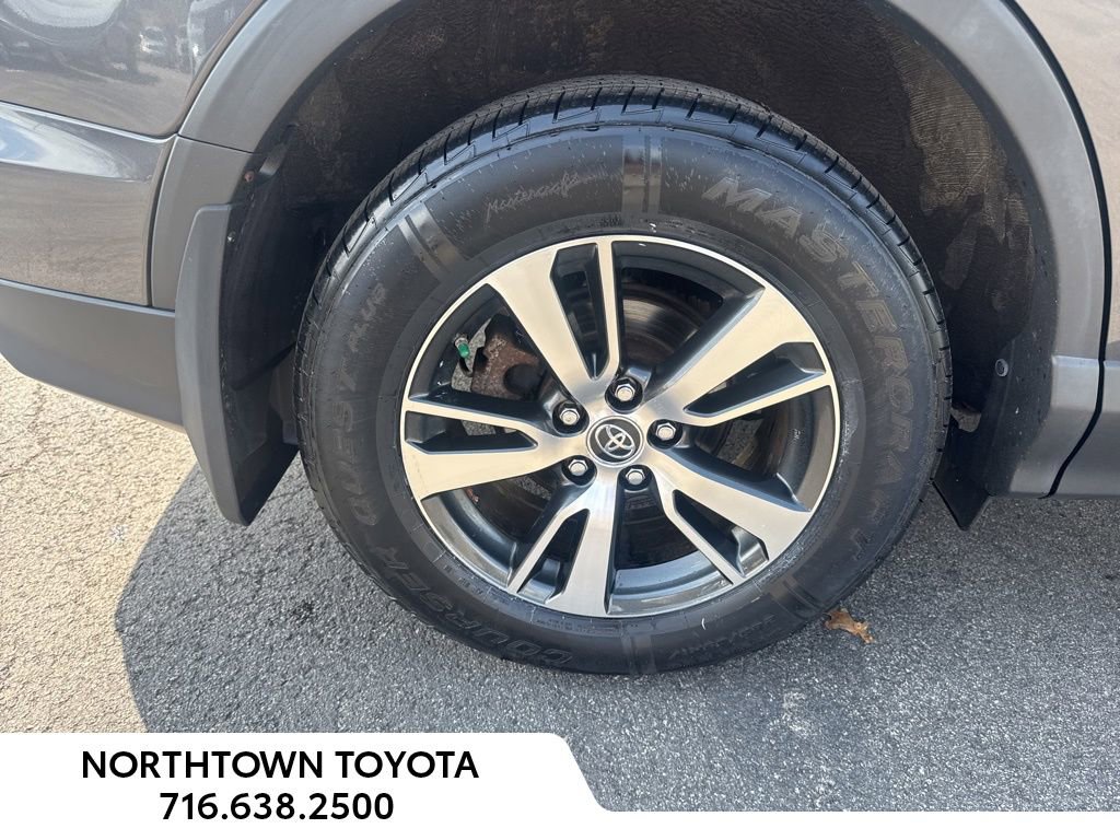 Used 2018 Toyota RAV4 XLE w/ Plus Extra Value Package AWD/4WD image 13