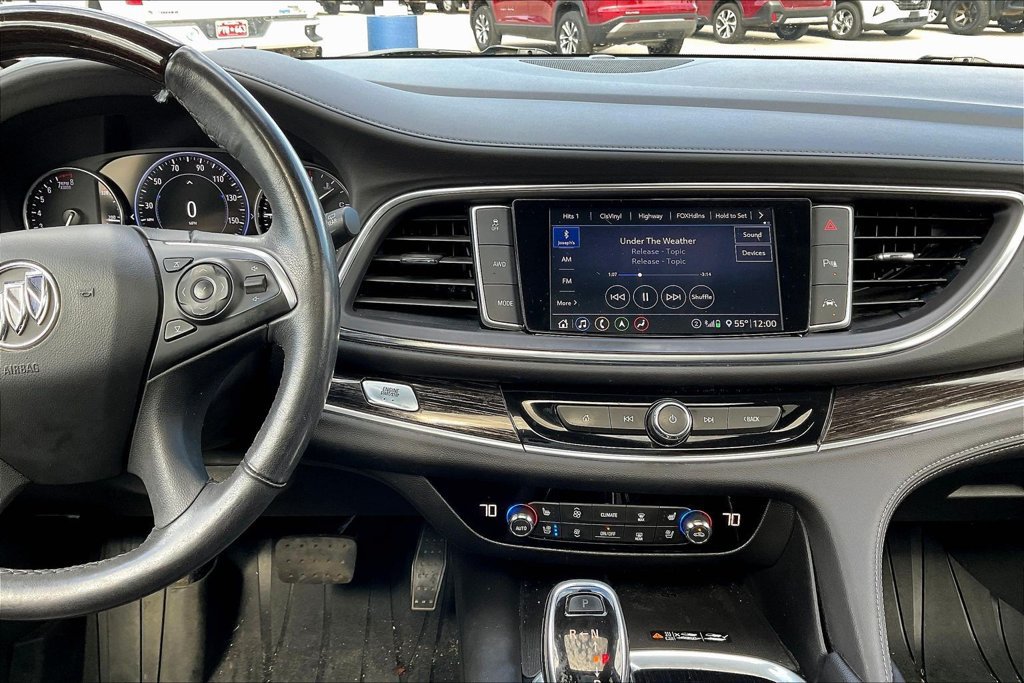 Used 2021 Buick Enclave Avenir w/ Avenir Technology Package AWD/4WD image 13