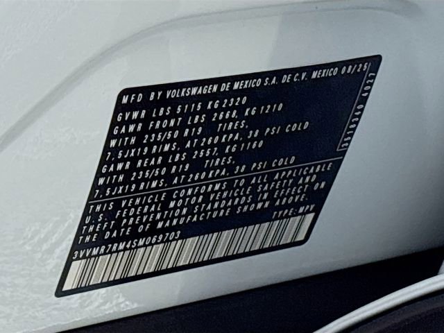 New 2025 Volkswagen Tiguan SE image 34