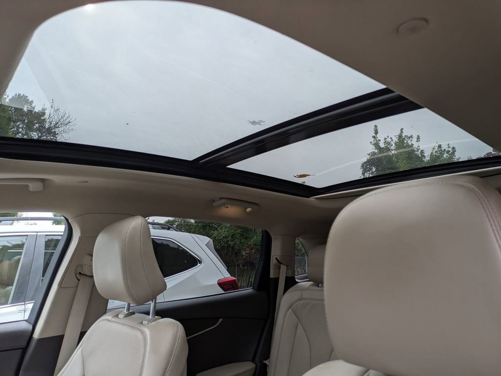 Used 2023 Lincoln Nautilus Reserve w/ Luxury Package image 10