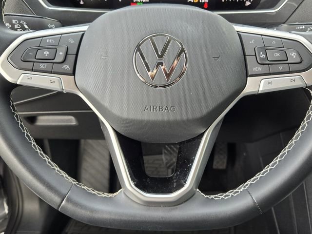 Certified 2023 Volkswagen Tiguan SE FWD image 24