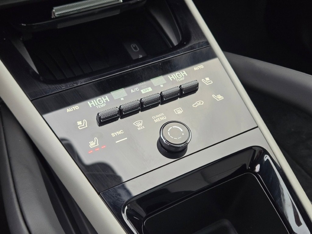 New 2026 Porsche Cayenne Coupe image 26