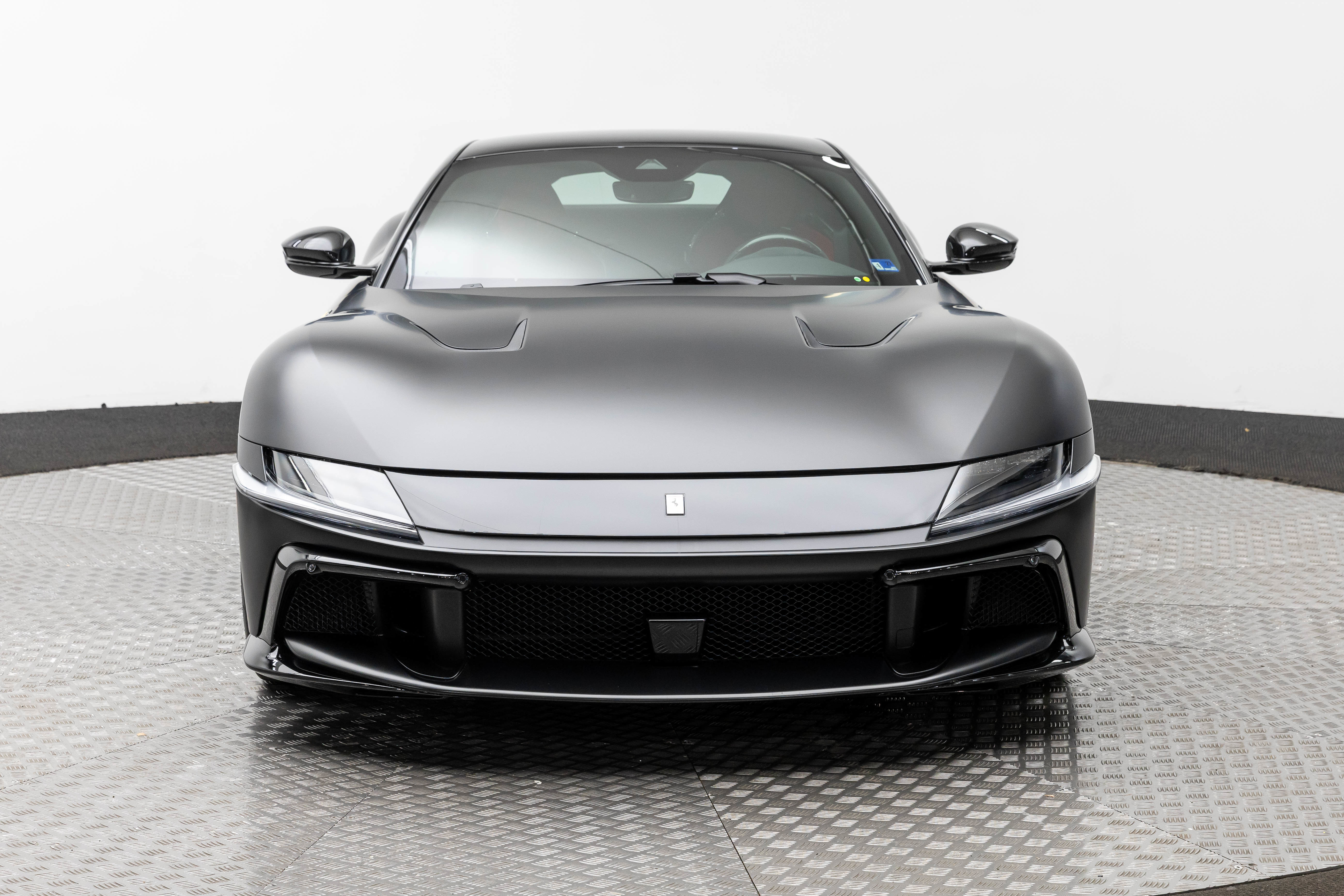 Used 2026 Ferrari 12Cilindri image 10