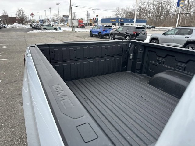 New 2026 GMC Sierra 1500 SLT w/ SLT Convenience Package image 16