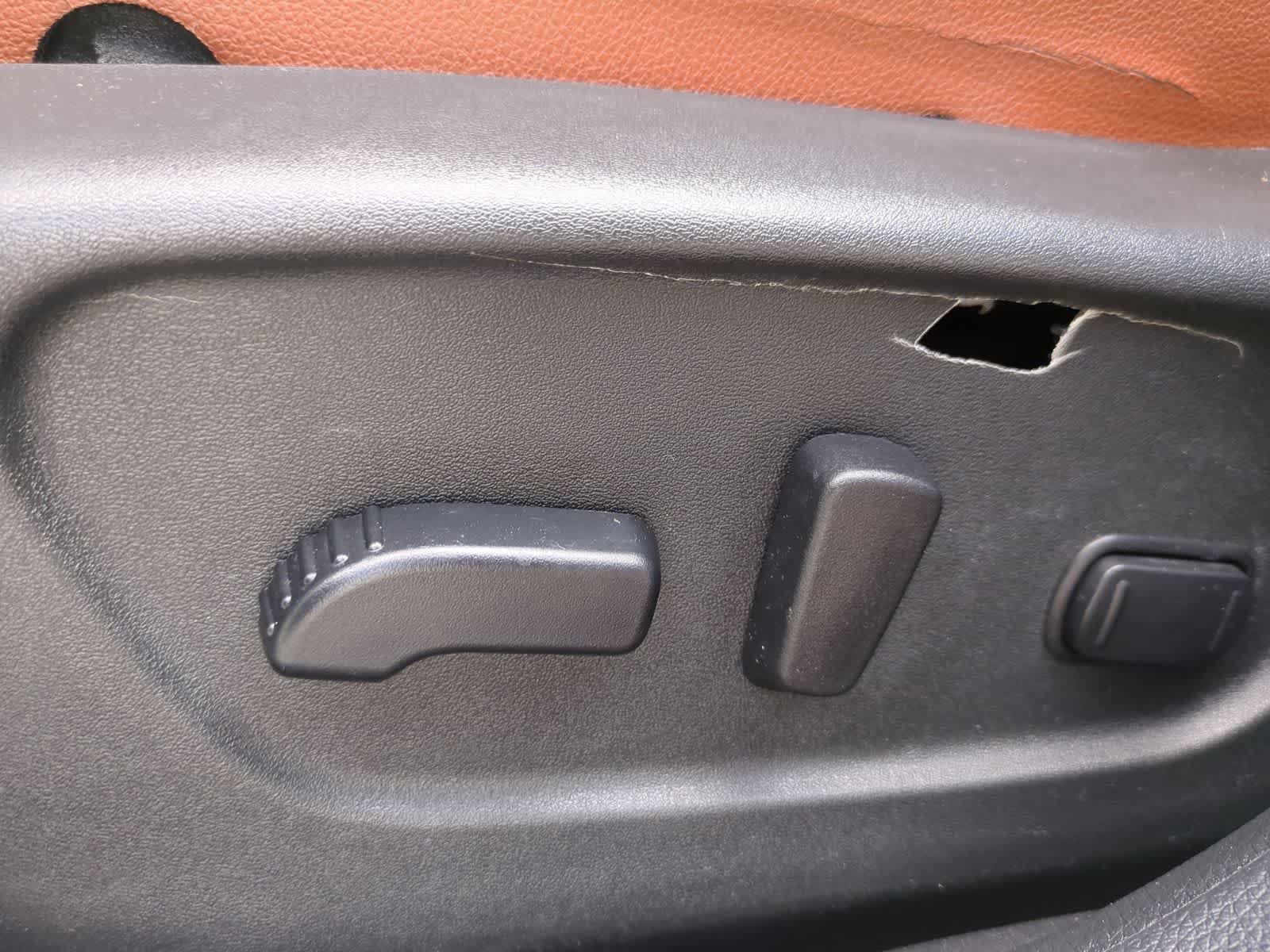 Used 2019 Nissan Rogue S AWD/4WD image 17