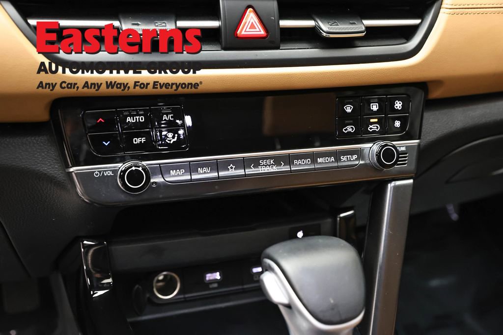 Used 2024 Kia Seltos EX AWD/4WD image 19