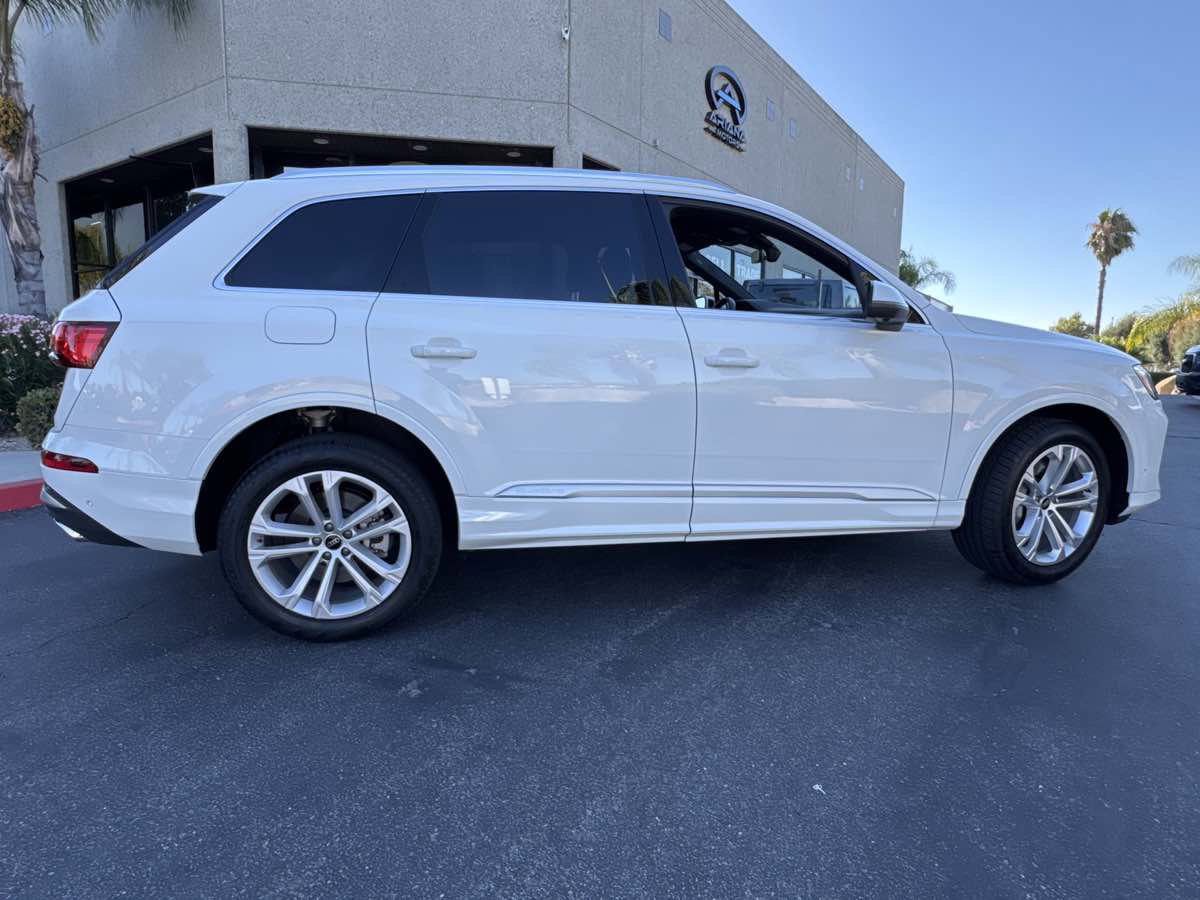 Used 2025 Audi Q7 Premium Plus image 13
