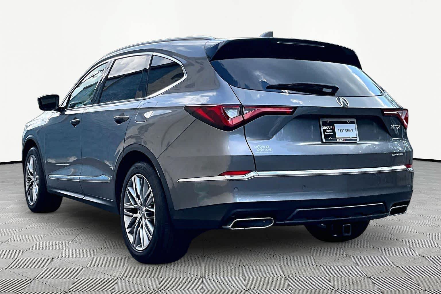 Used 2023 Acura MDX SH-AWD w/ Advance Package image 12