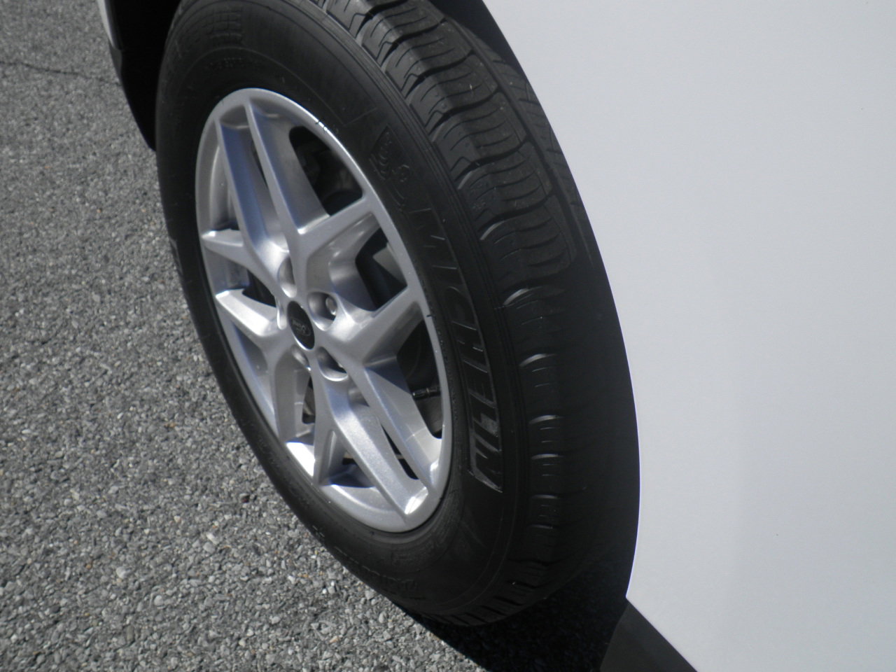 Certified 2024 Ford Edge SEL image 9